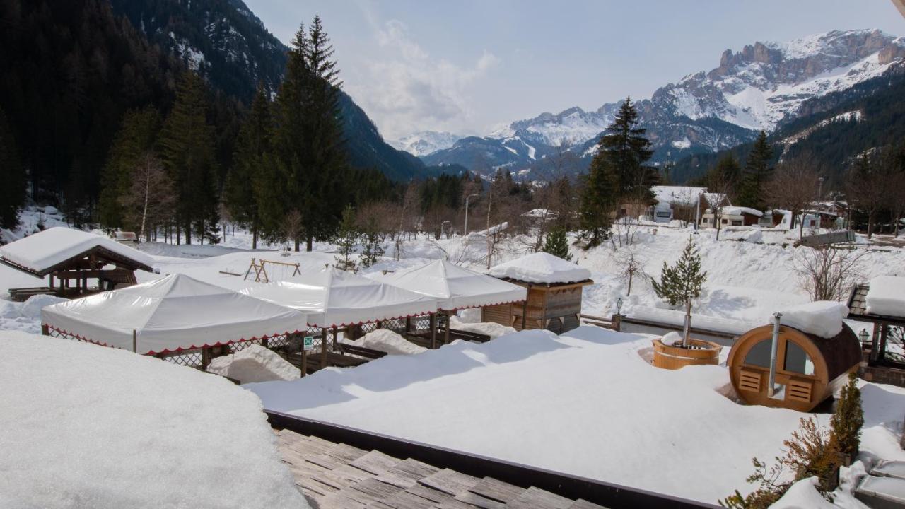 Hotel Diamant Park Campitello di Fassa Exterior foto