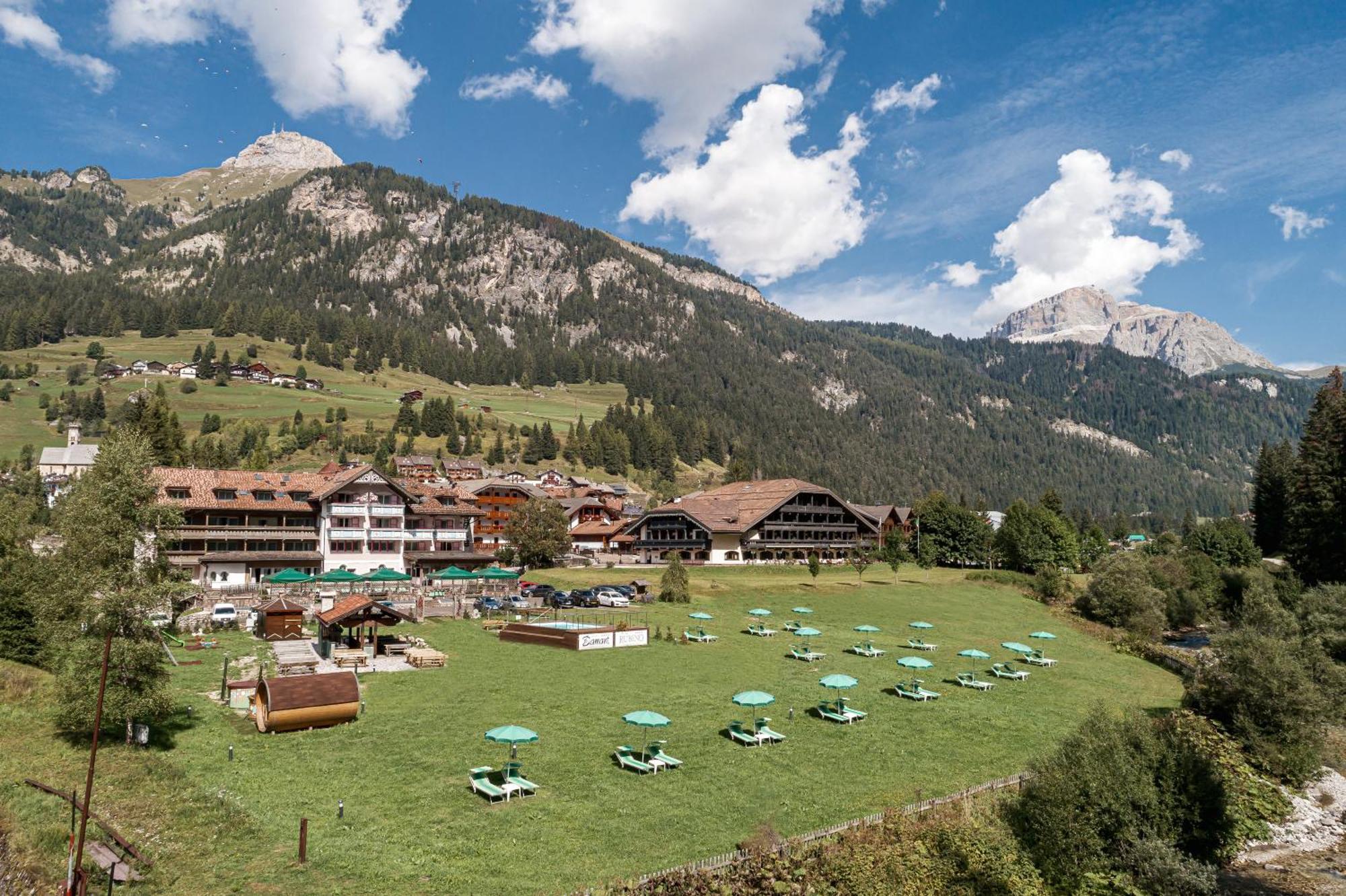 Hotel Diamant Park Campitello di Fassa Exterior foto